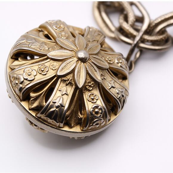 Vintage Chunky Charm Bracelet w Large Decorated Ball w Cutouts 7" Chain- Hey Viv - Picture 3 of 6